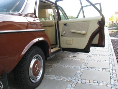 240d_4.jpg