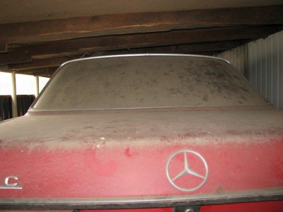 MB 230E Coupe Bj.78 Rot 010.jpg